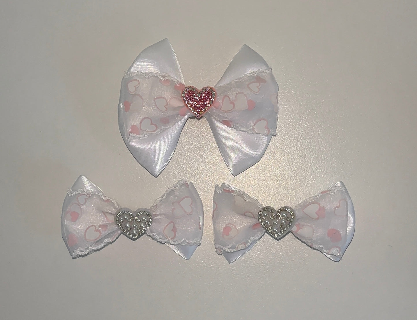 Sweetheart bows