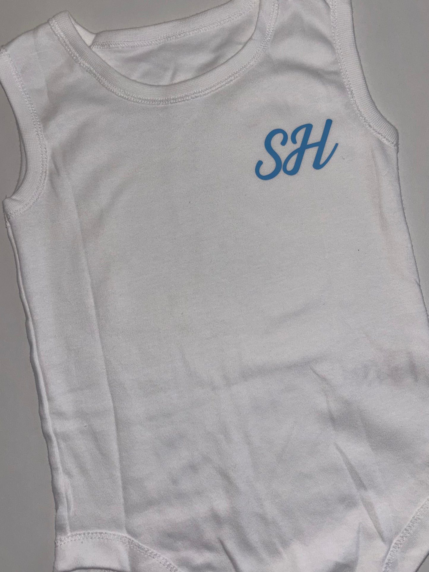 Sleeveless baby vest