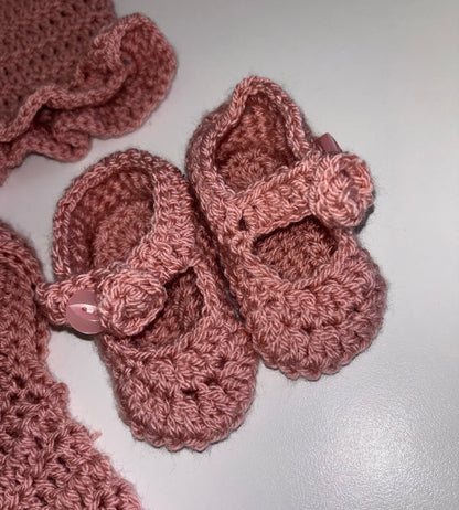 0-3 months crochet set - instant dispatch